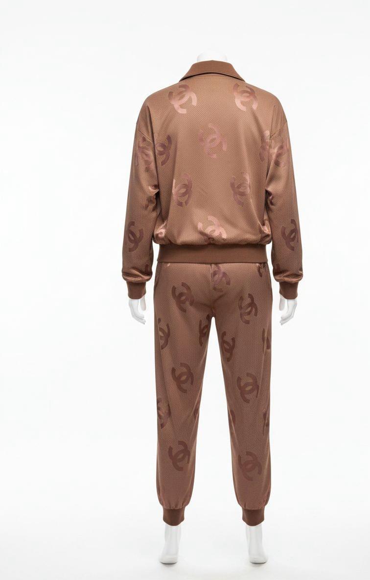 Premium Ladies Tracksuit – Stylish, Comfortable & Original Sportswear - Brands Icon